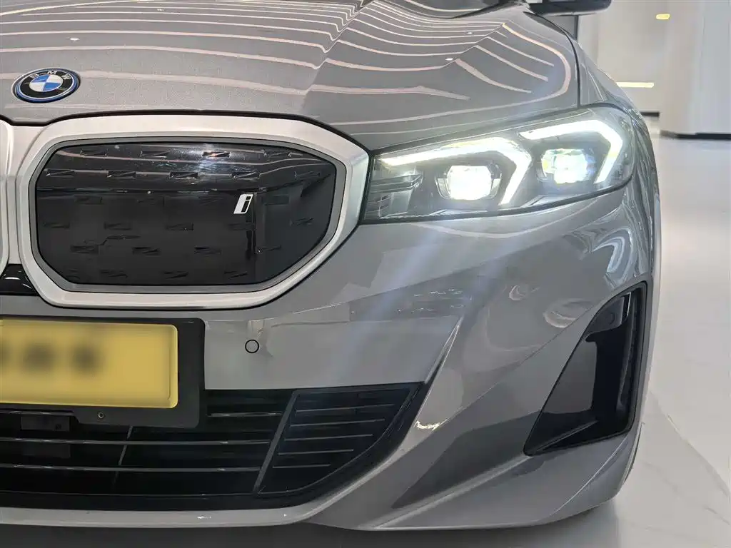 BMW i3 2022 eDrive 35 L фото 13