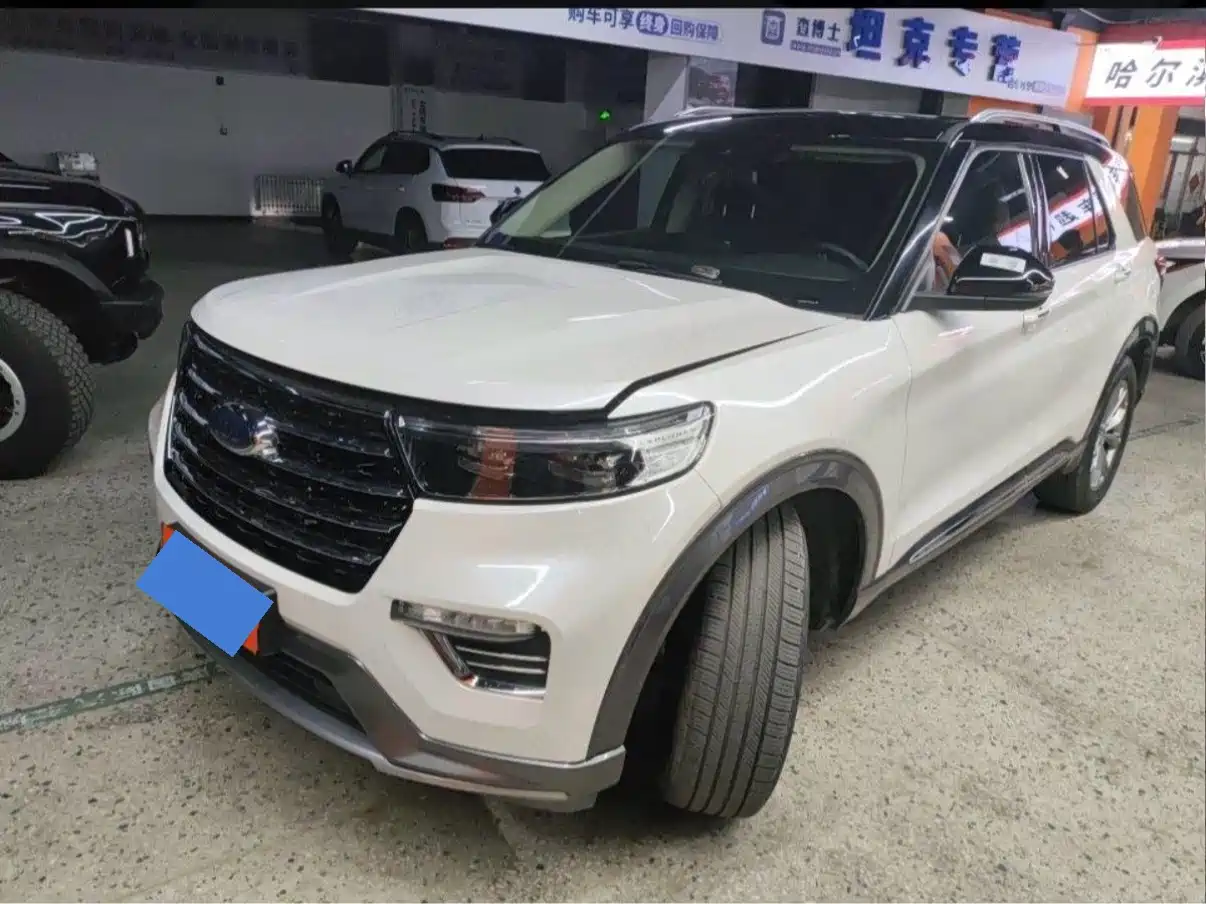 Фото 1 - Ford Explorer