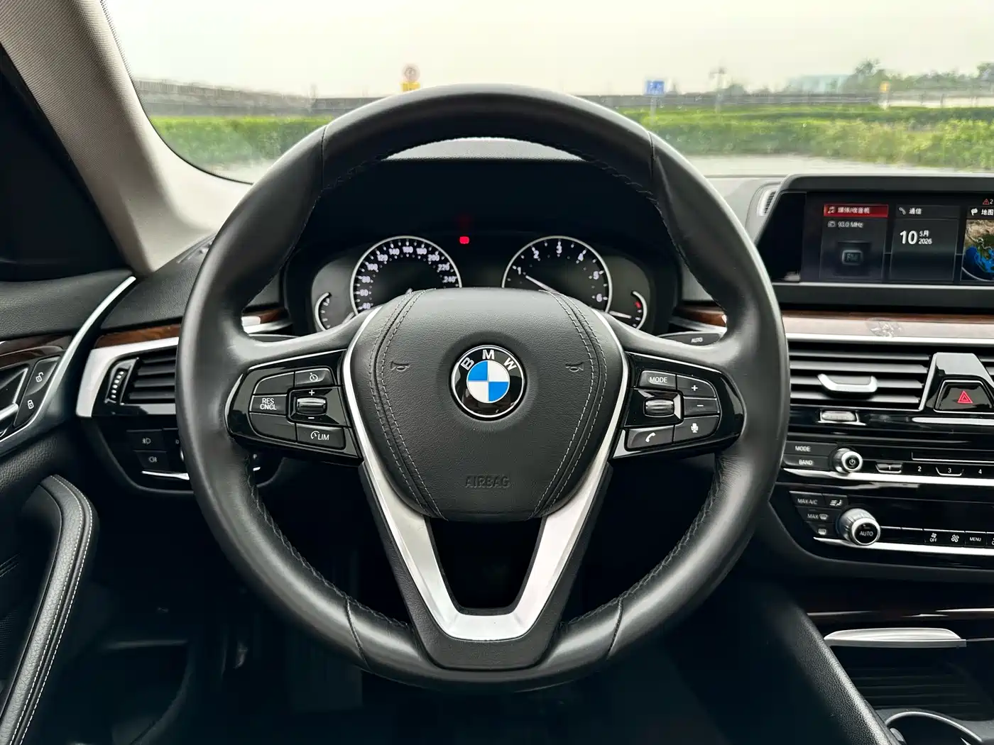 BMW 5 Series 2018 528Li Launch Special Edition фото 17