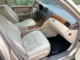 Фото 7 - Lexus LS