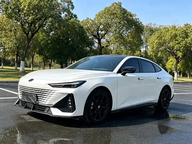 Changan UNI-V 1.5T, Премиум