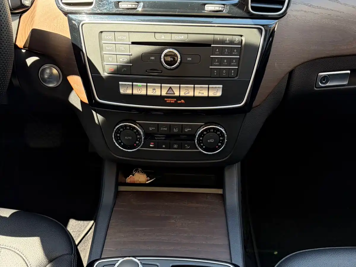 Mercedes-Benz GLE 2016 GLE 320 4MATIC Dynamic фото 13