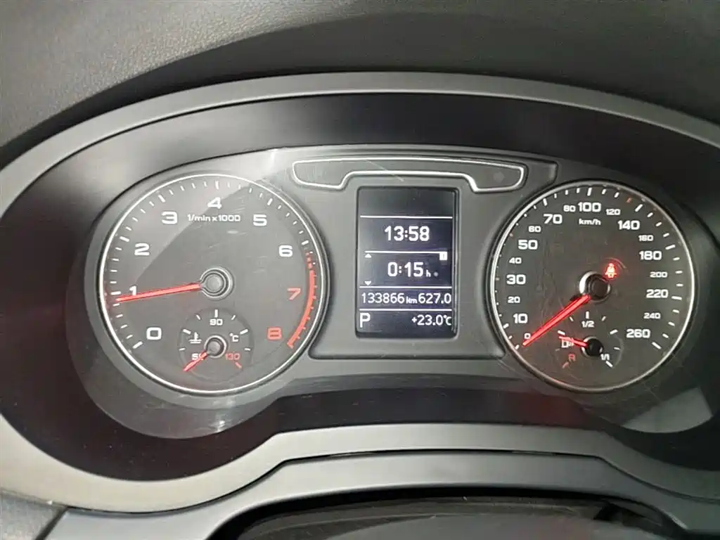 Audi Q3 2015 30 TFSI Progressive фото 12