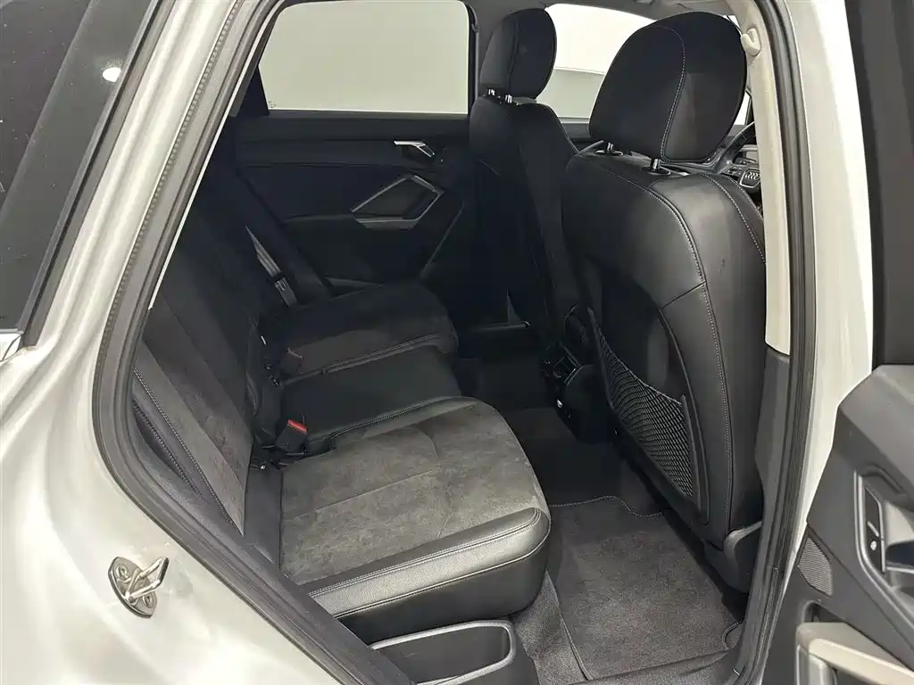 Фото 7 - Audi Q3