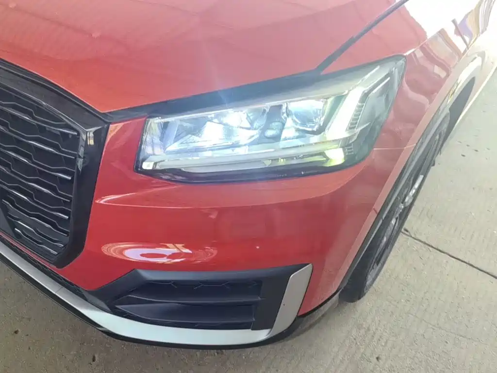 Фото 24 - Audi Q2L
