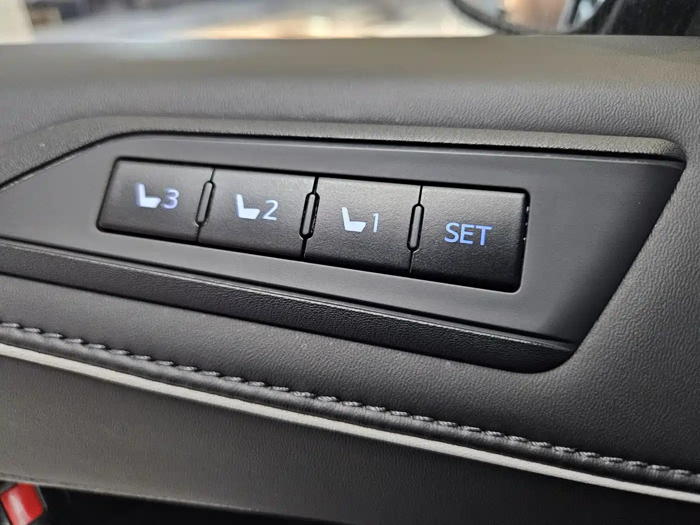 Toyota Alphard 2019 Hybrid 2.5L Premium Edition фото 9