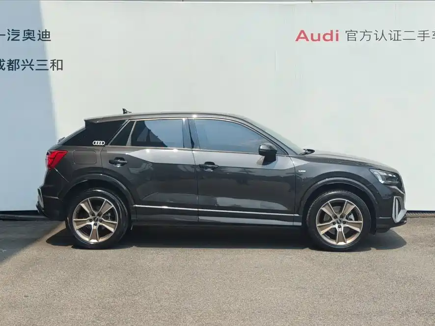 Фото 3 - Audi Q2L