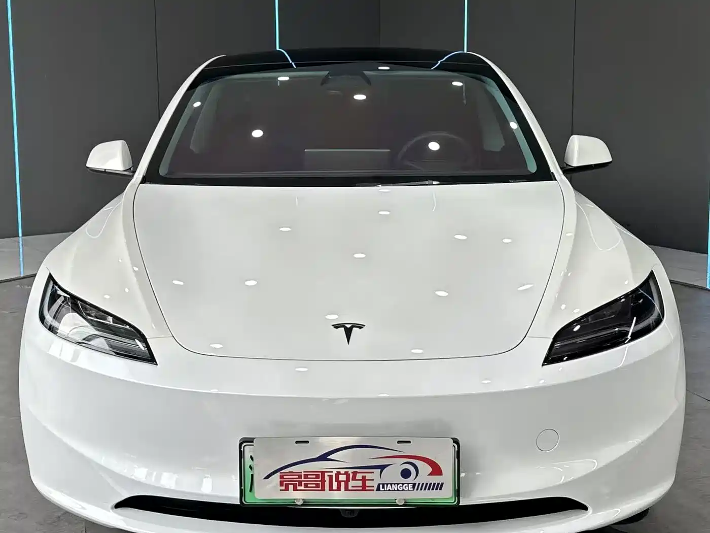 Tesla Model 3 2026 2025 Model Year Facelift Long Range All-Wheel Drive