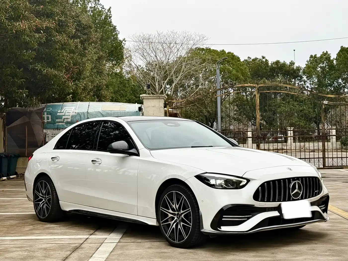 MERCEDES-BENZ C CLASS