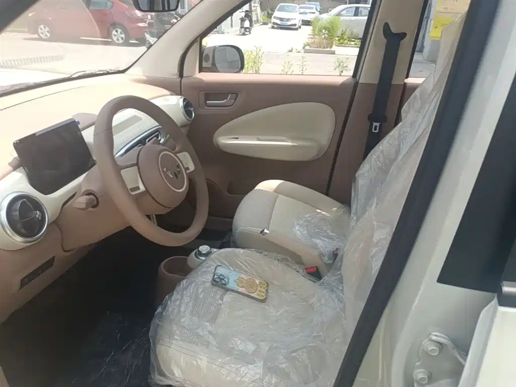 Wuling Motors Hongguang MINIEV 2026 2025 4-Door Advanced