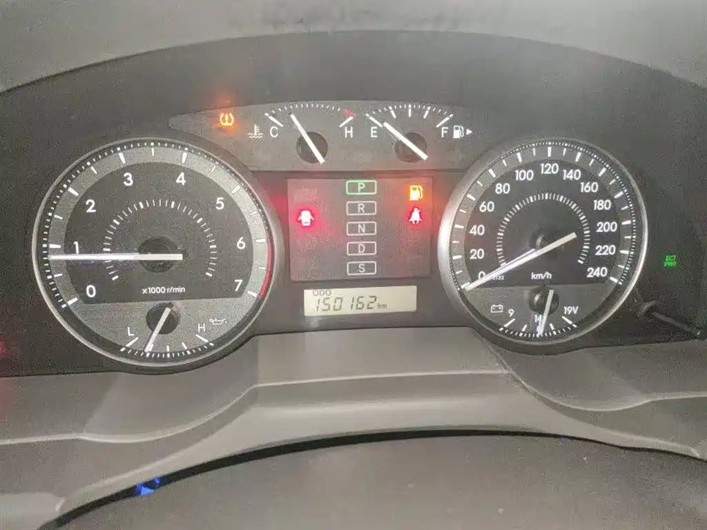 Toyota Land Cruiser (Import) 2016 2015 4.0L V6 Middle East Low Configuration Edition