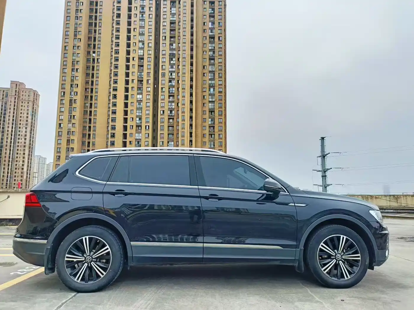 Volkswagen Teramont 2020 330TSI 2WD Luxury China VI фото 7