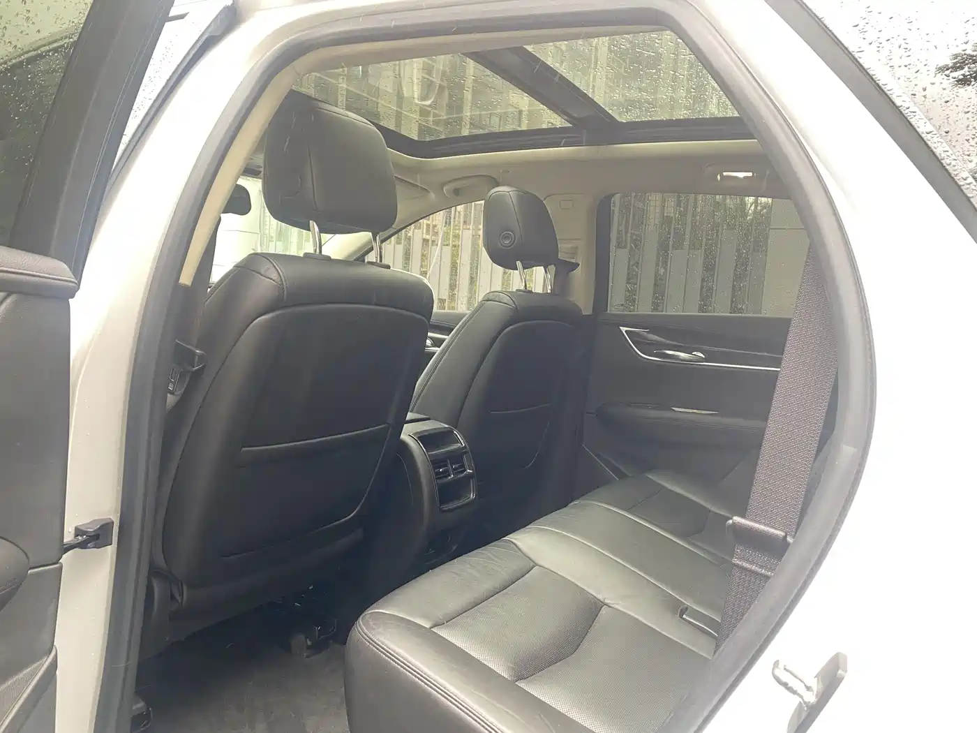 Cadillac XT5 2017 Anniversary Edition 28T 4WD Luxury фото 6