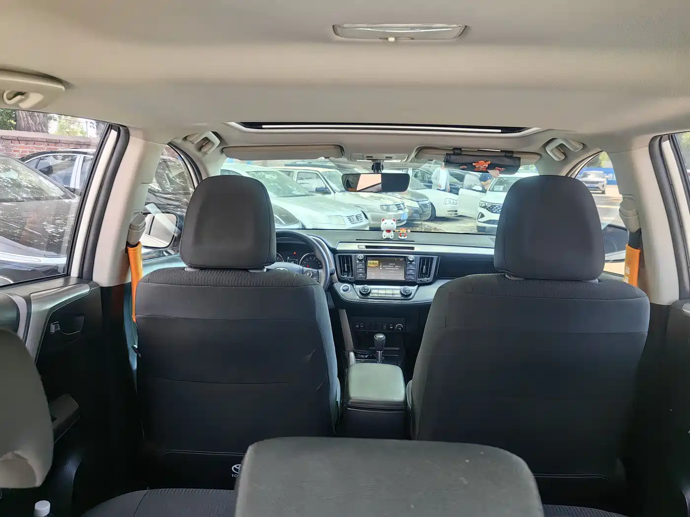 Toyota RAV4 Rongfang 2019 2.0L CVT 2WD Style X Limited Edition China VI фото 12