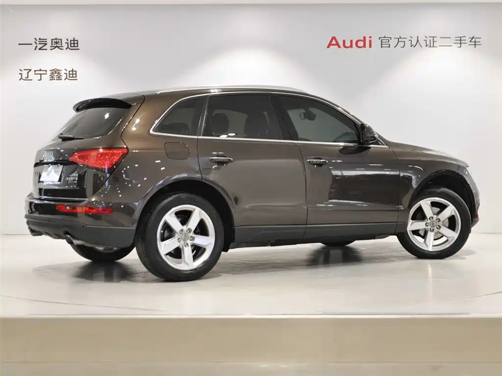 Audi Q5 2016 40 TFSI Technology Model фото 4
