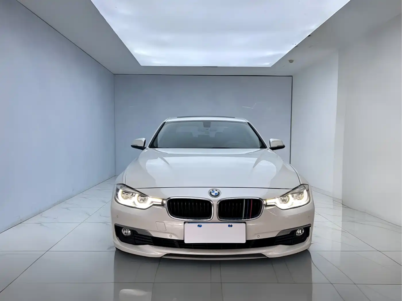 BMW 3 Series 2017 320Li Fashion фото 2