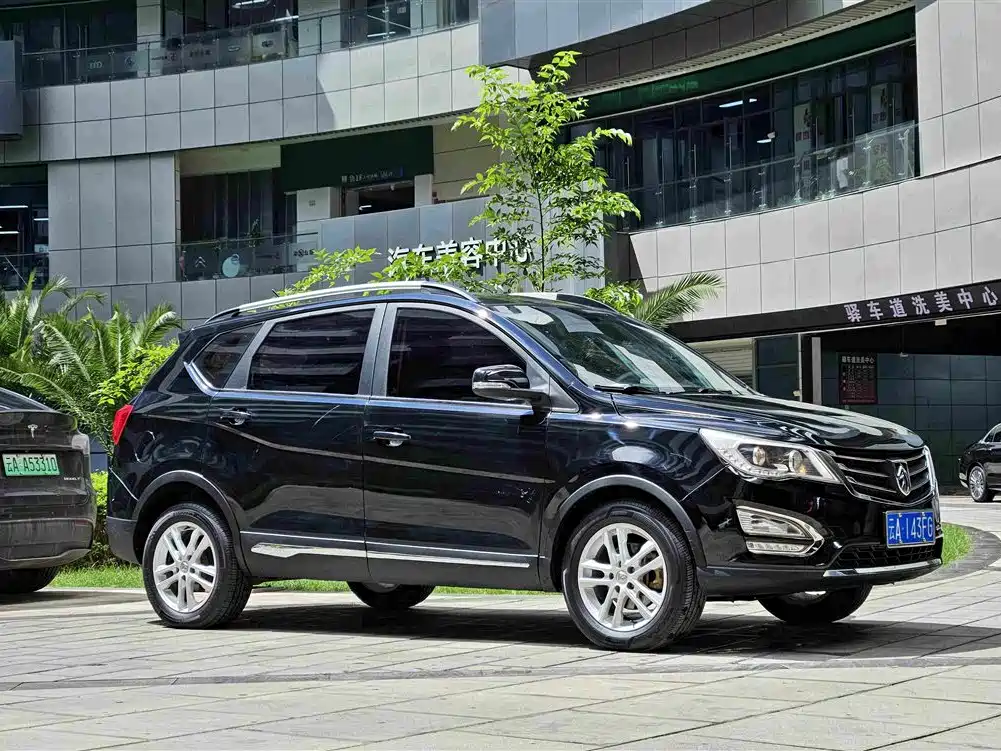 Baojun 560 2015 2015 1.8L Manual Comfort
