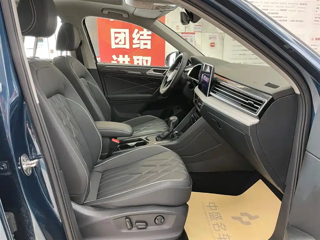 Volkswagen Tiguan L 2022 330TSI Auto 2WD R-Line Premium Edition фото 20