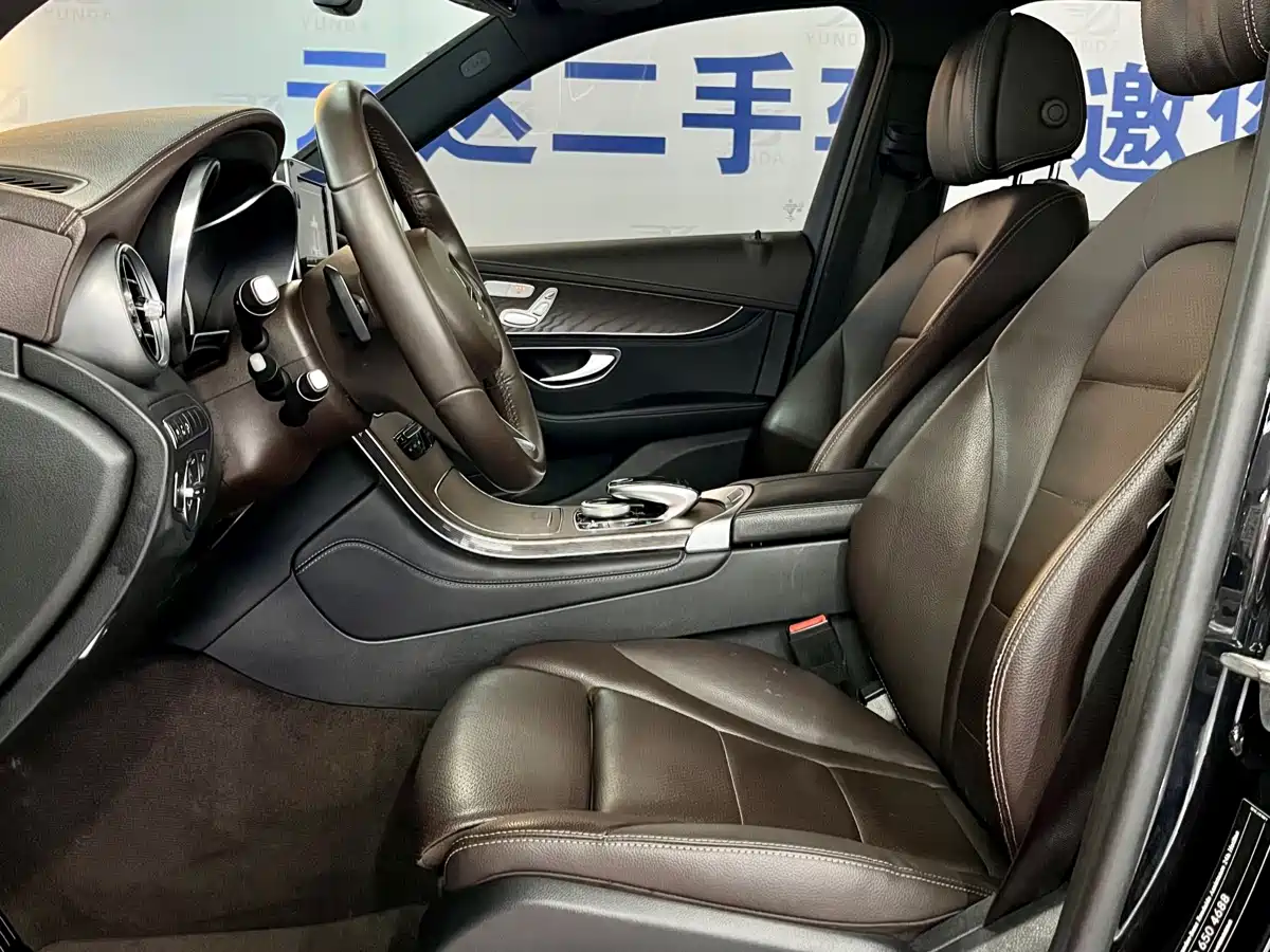 Mercedes-Benz GLC 2017 GLC 300 4MATIC Dynamic фото 11