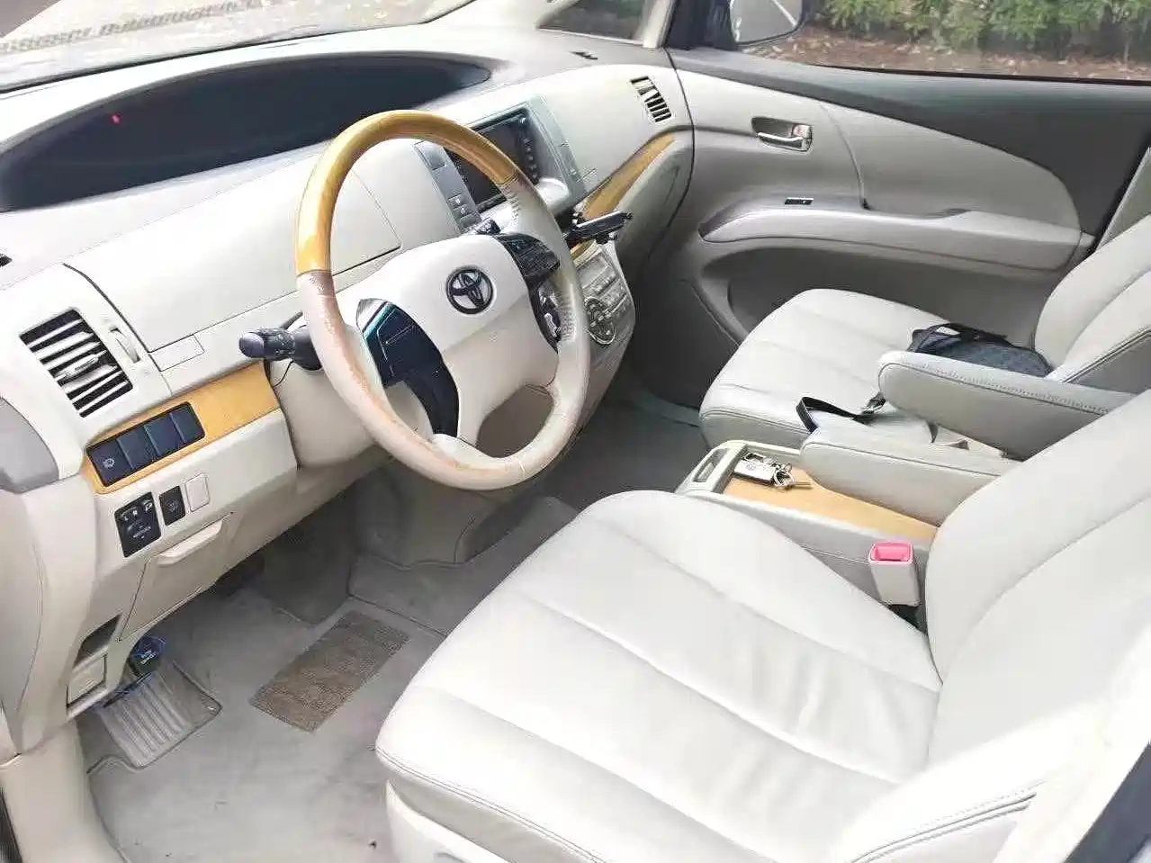 Toyota Previa 2006 2.4L 7-seater Standard фото 7
