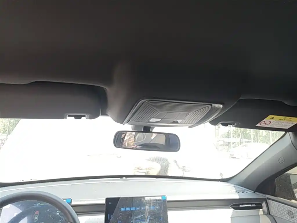 BYD Qin PLUS 2025 DM-i Smart Drive 55KM Leader фото 18