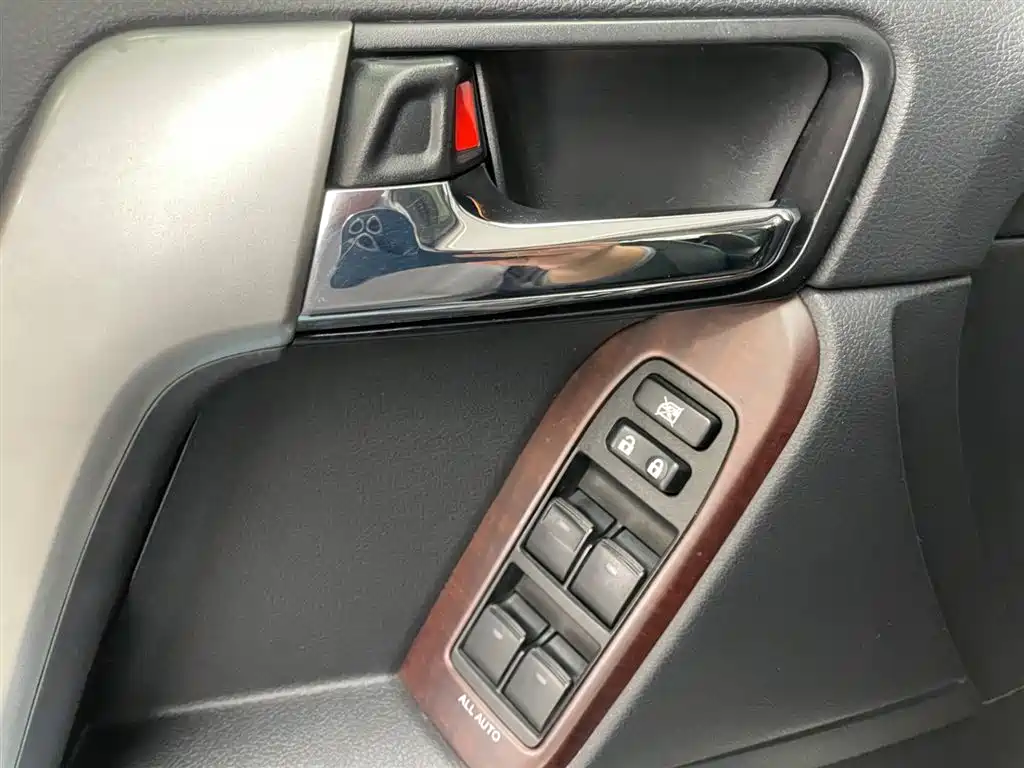 Toyota Prado 2016 3.5L Auto TX-L NAVI фото 9