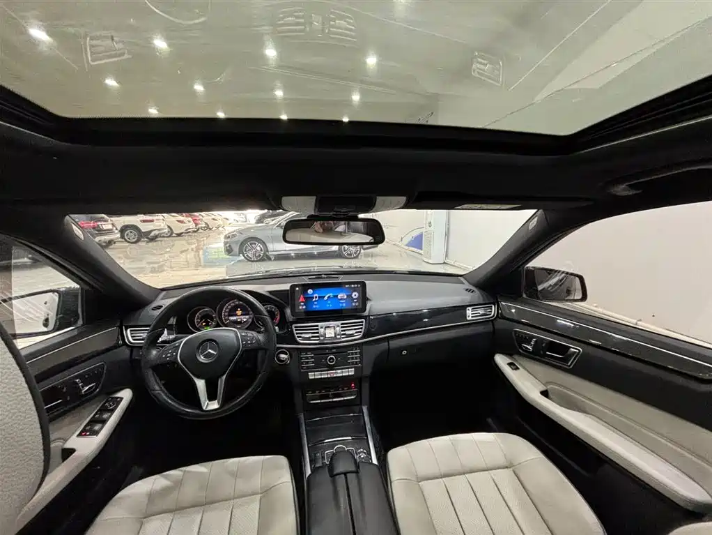 Mercedes-Benz E-Class 2015 E 200 L Sport фото 6