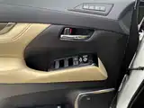 Фото 8 - Toyota Vellfire