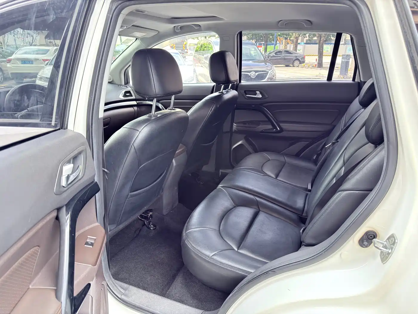GAC Trumpchi Trumpchi GS4 2015 200T G-DCT Elite Edition фото 24