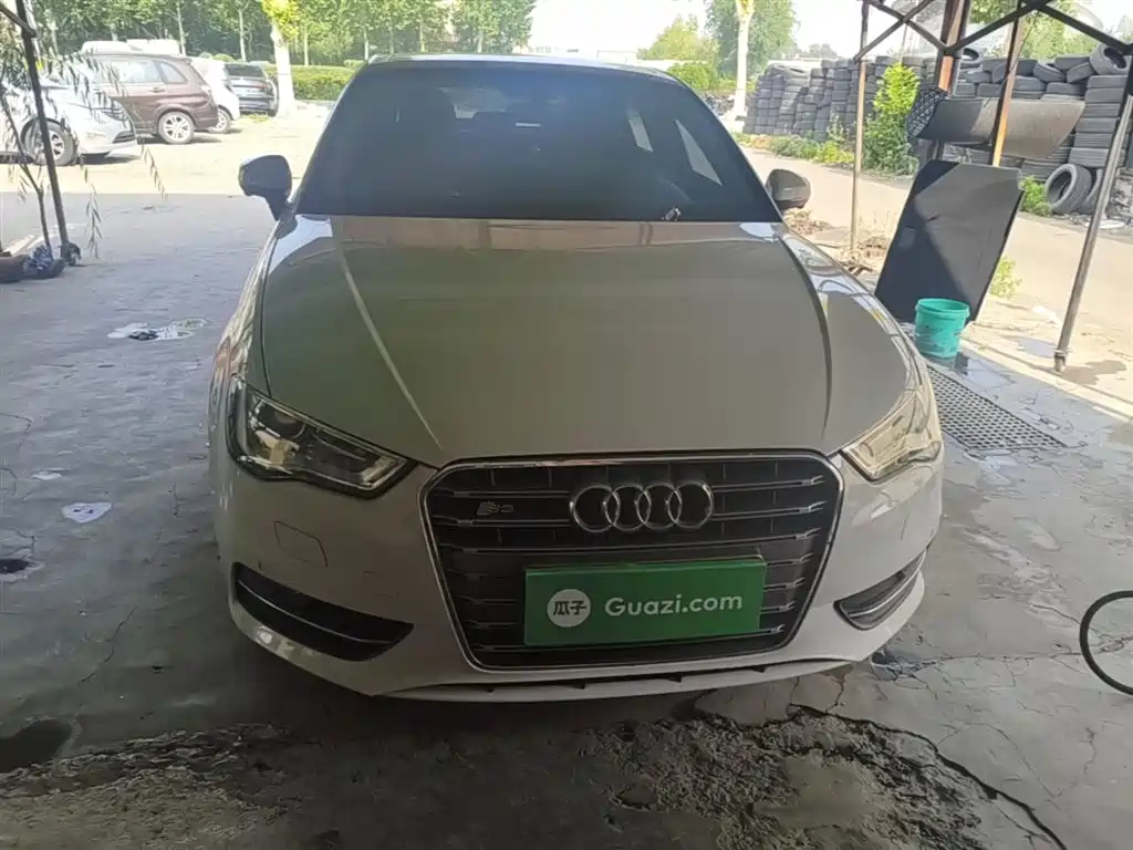 Audi A3 2014 Sportback 35 TFSI Automatic Fashion фото 3