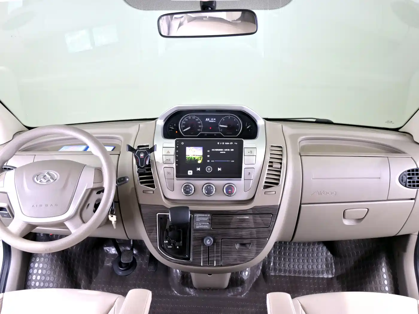 SAIC Maxus Xintu V80 2018 2.5T AMT Elite Long Wheelbase High Roof 5 Seater фото 9