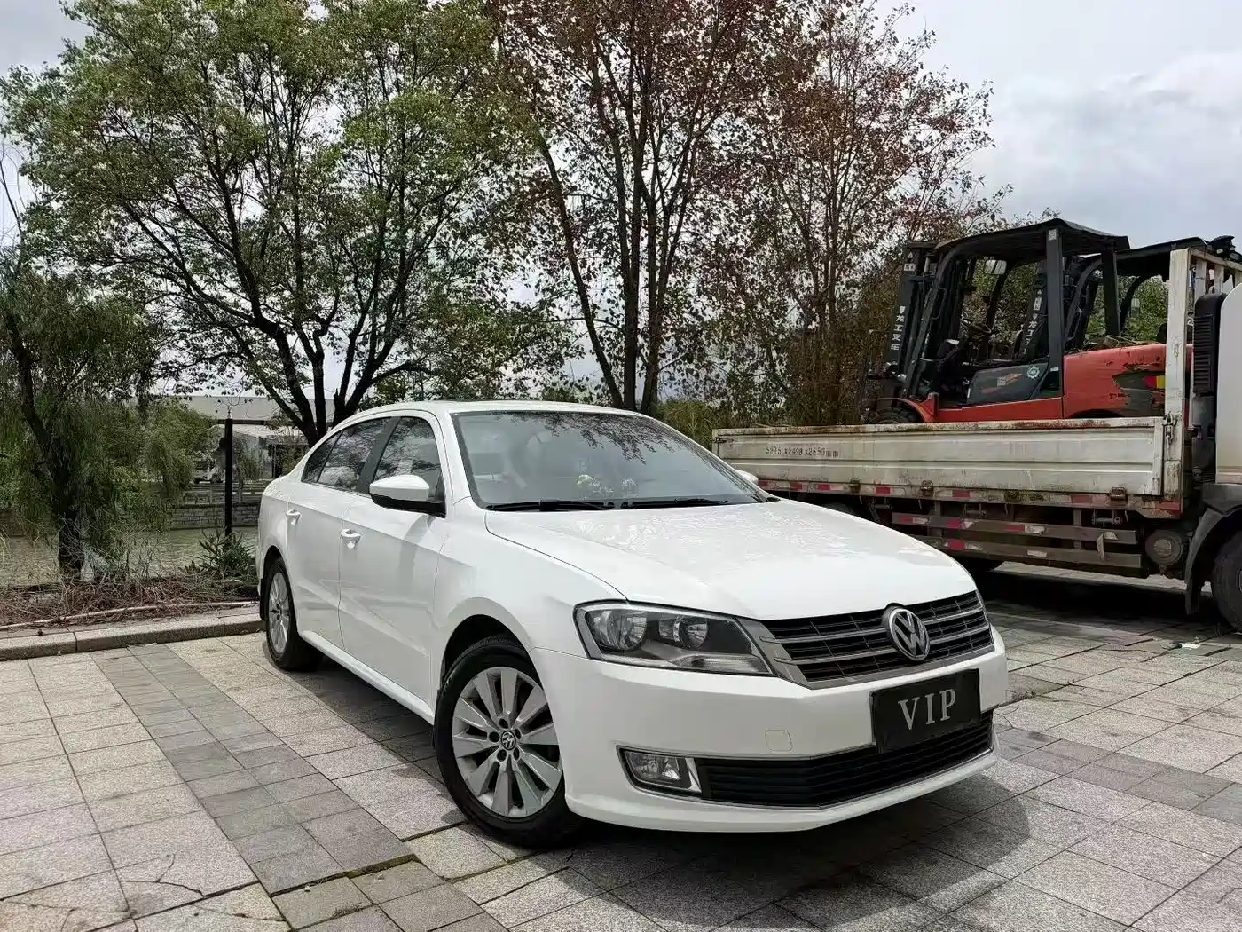Volkswagen Lavida 2013 Facelift 1.4TSI DSG Comfort фото 3