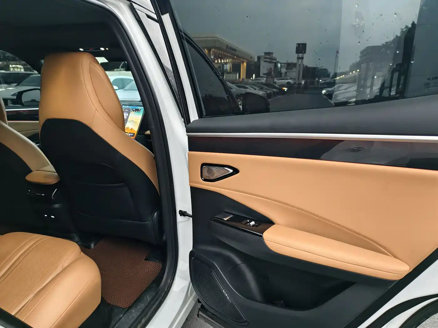 GEELY GALAXY GALAXY L7