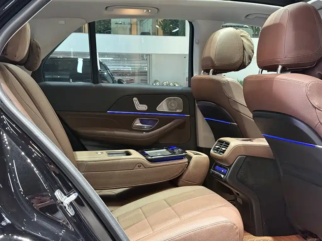 Mercedes-Benz GLE 2024 GLE 450 4MATIC Luxury фото 18
