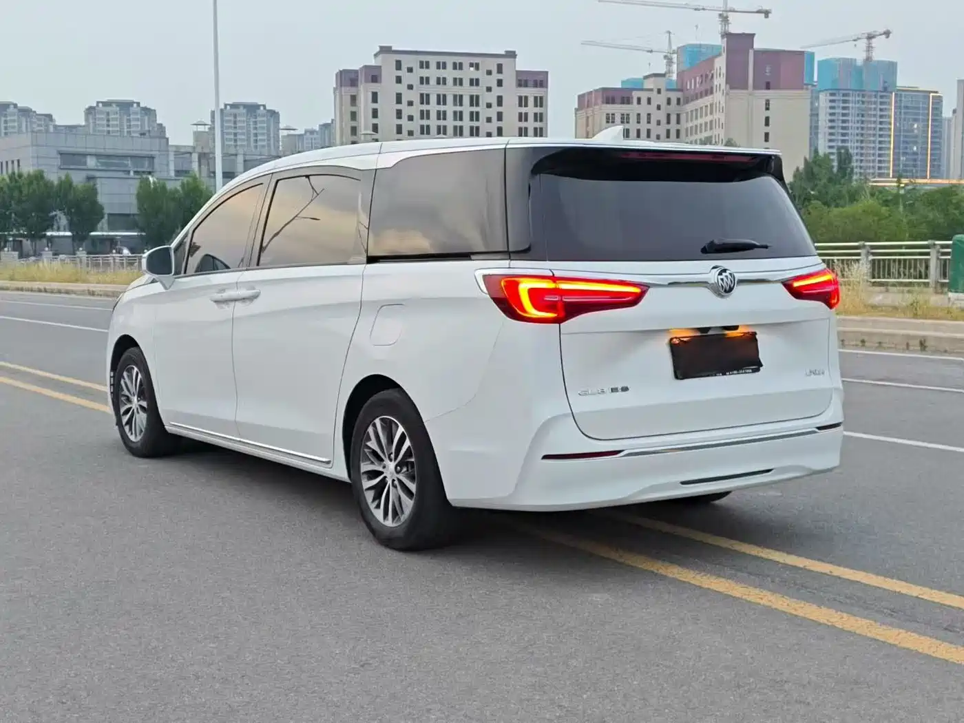 BUICK GL8