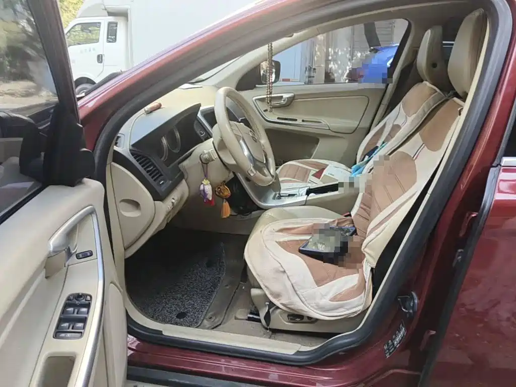 Volvo XC60 (Import) 2011 2011 2.0T Elegance Edition