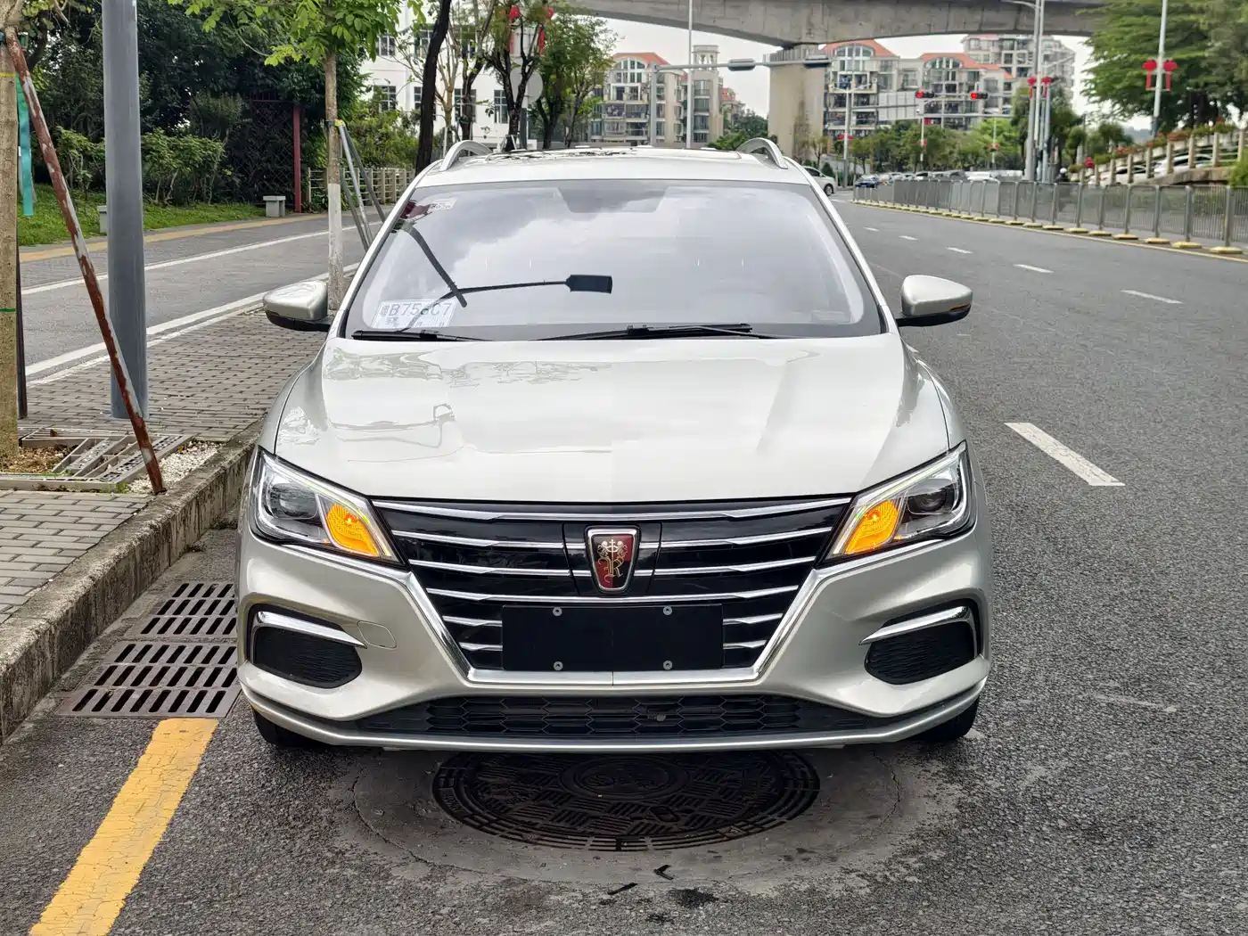 ROEWE EI5