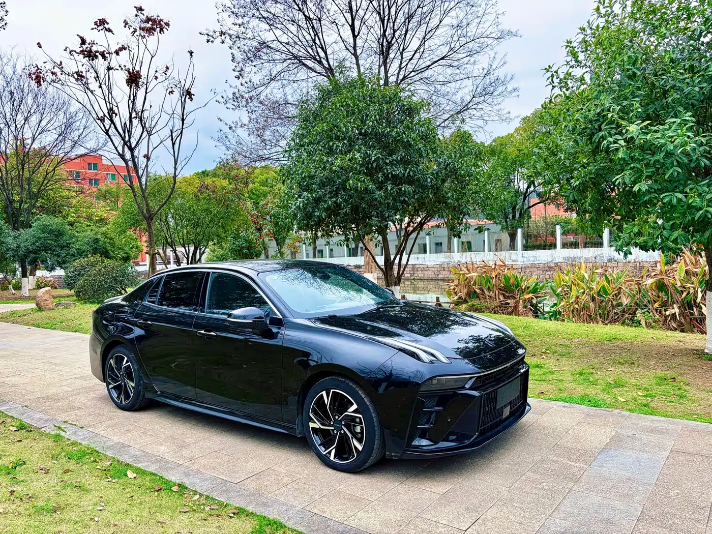 Lynk & Co 03 2023 1.5TD DCT Power Pro фото 3