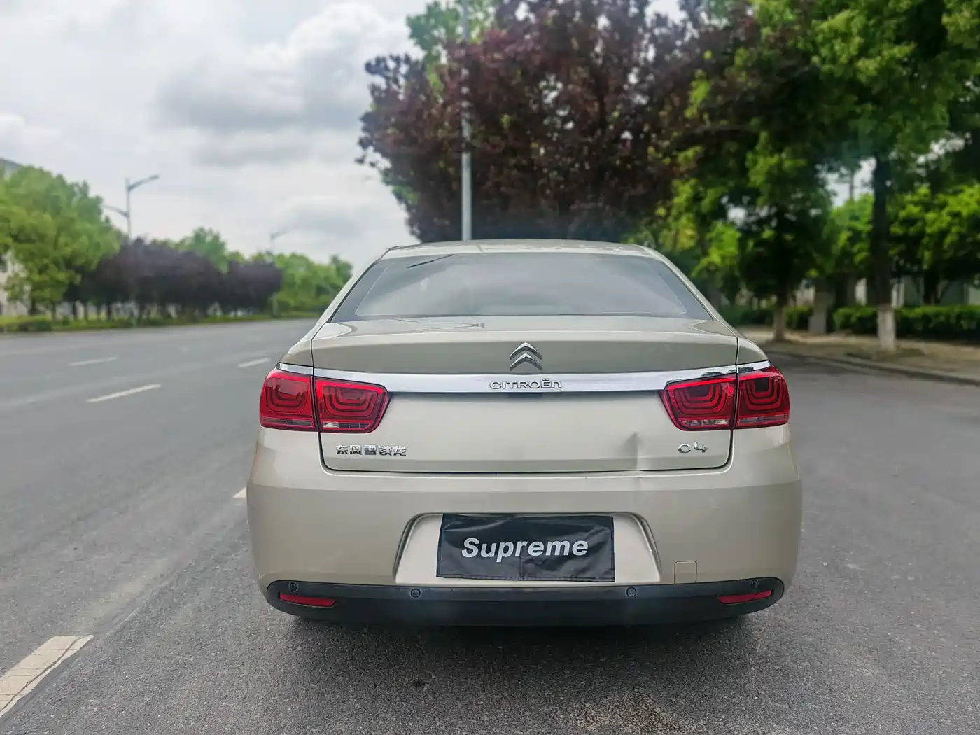 Citroën C4 C-Quatre 2017 2016 1.6L Automatic Comfort