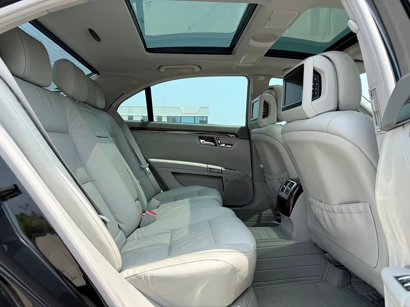 Mercedes-Benz S-Class 2010 S 300 L Business фото 35