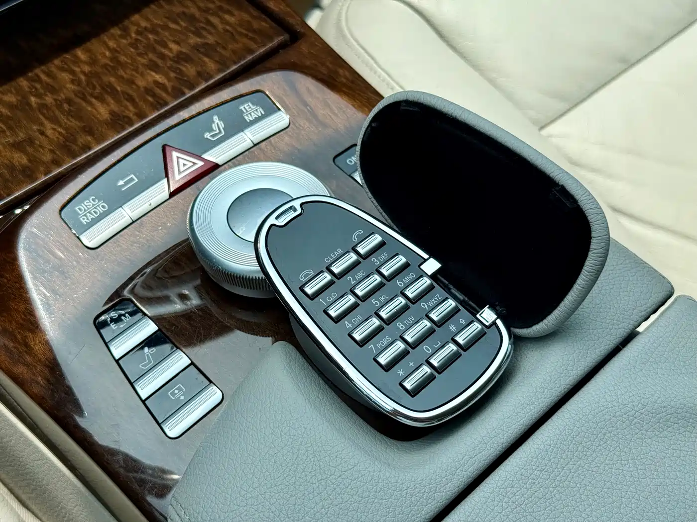 Mercedes-Benz S-Class 2010 S 300 L Business фото 24