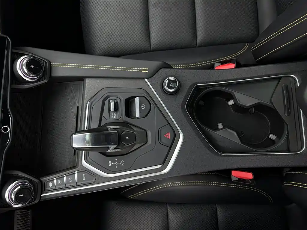 LYNK 01