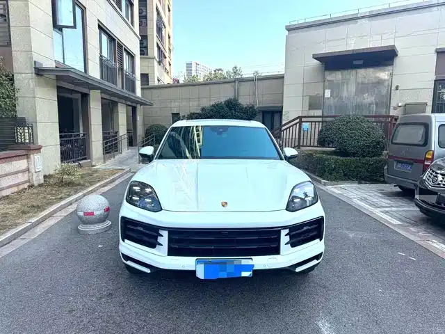 PORSCHE CAYENNE