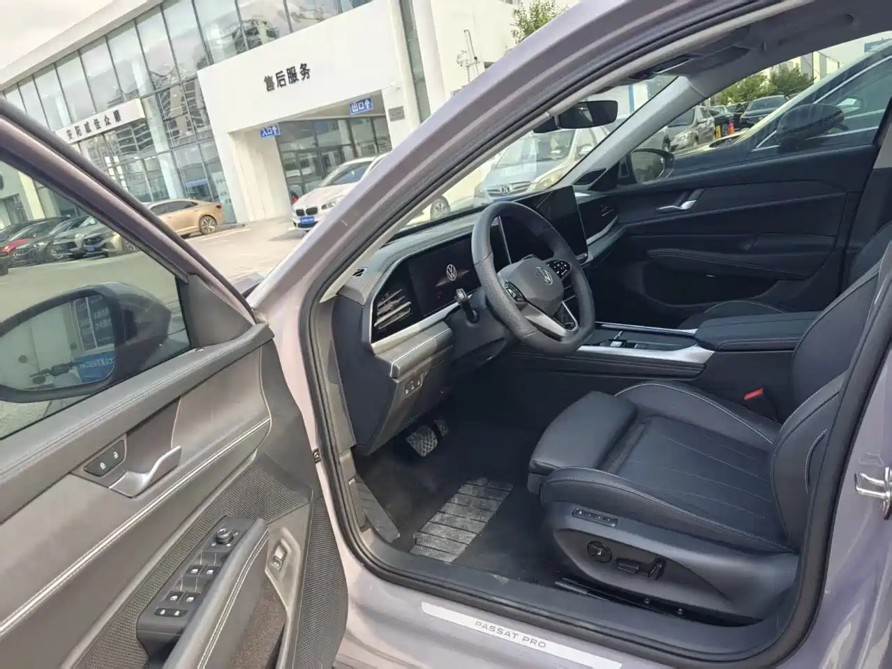 Volkswagen Passat 2025 Model Pro 380TSI Starlight Dragon Premium Edition фото 6