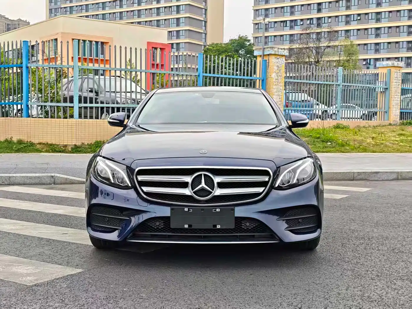 Mercedes-Benz E-Class 2018 E 200 L Sport фото 2