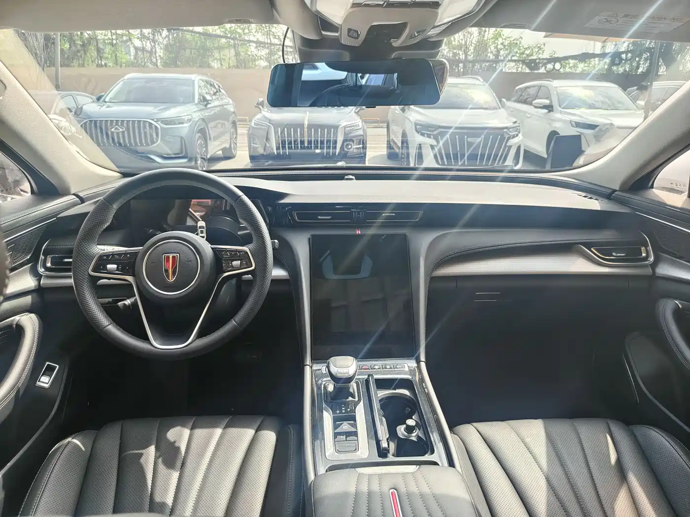 Hongqi H5 2024 1.5T DCT Smart Connect Flag Rhythm Edition фото 5