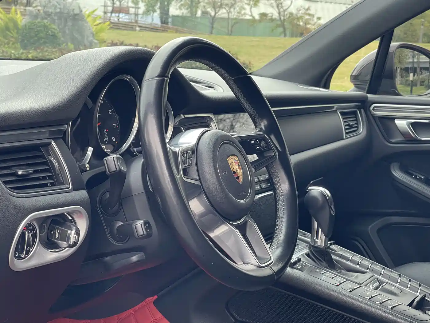 Porsche Macan 2017 Macan 2.0T фото 12