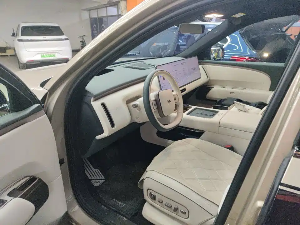 Li Auto Li Xiang L9 2026 2026 Base Model