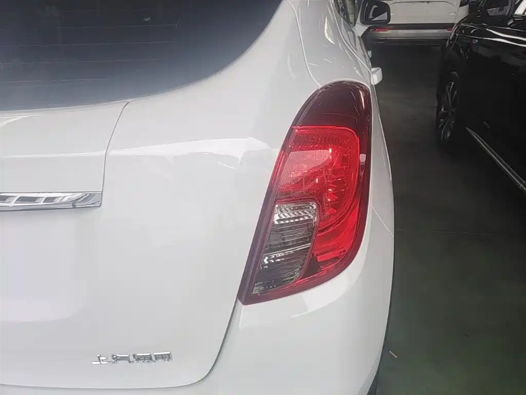 Buick Encore 2018 18T Automatic 2WD Urban Leading фото 8