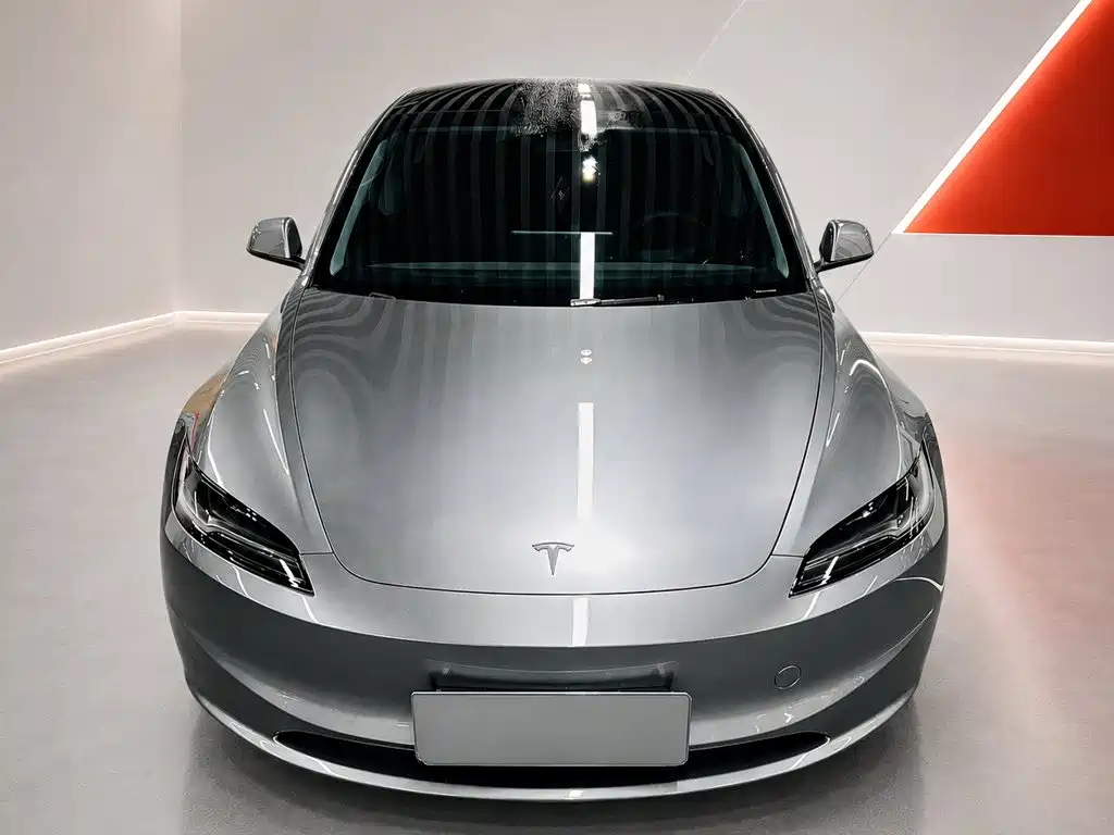 Tesla Model 3 2026 2025 Model Year Facelift Rear-Wheel Drive
